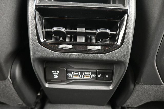 Used 2024 Jeep Grand Cherokee Limited AWD/4WD image 25