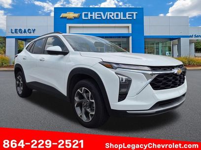 Used 2025 Chevrolet Trax LT