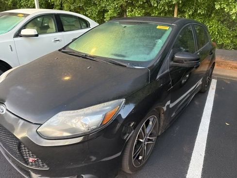 Used 2013 Ford Focus ST FWD image 10
