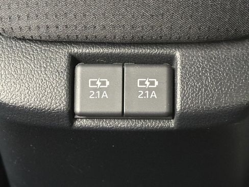 Certified 2021 Toyota Prius Prime LE image 34