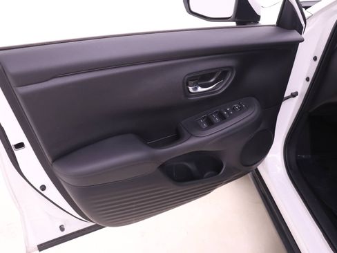 Certified 2023 Honda HR-V LX image 10