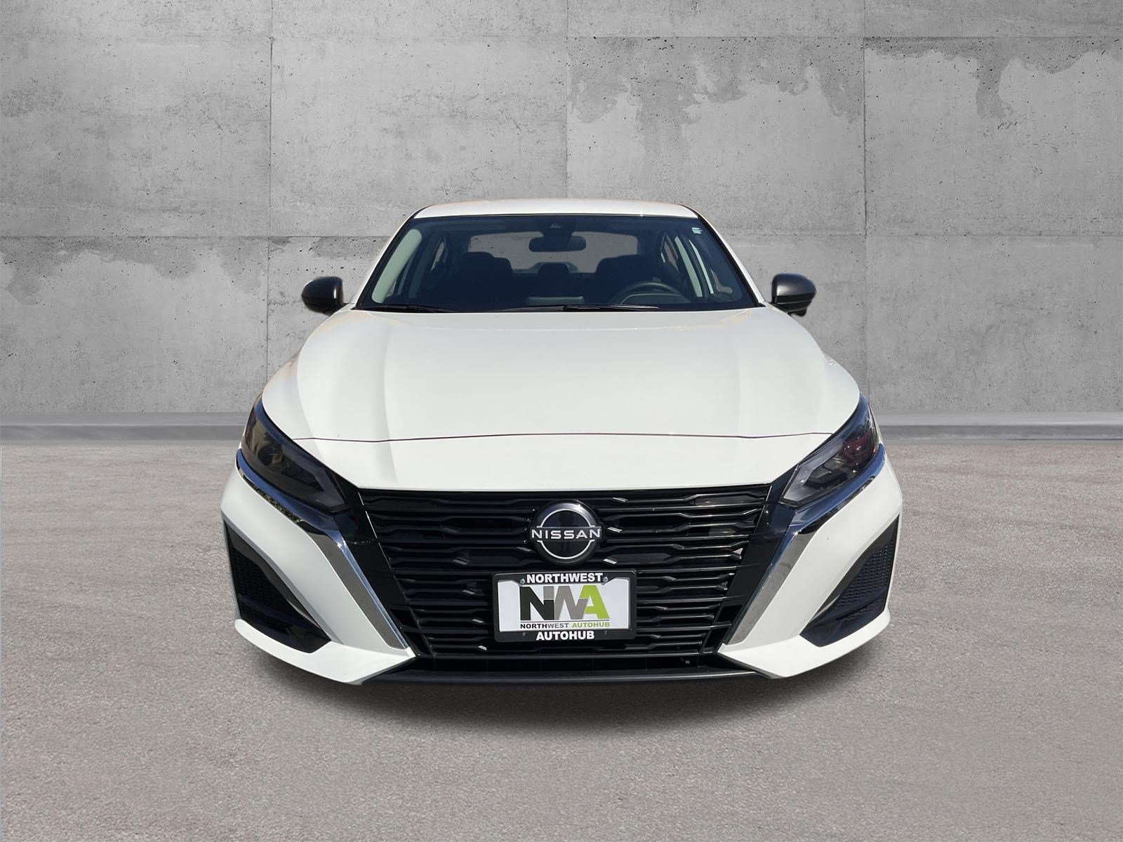 Used 2025 Nissan Altima 2.5 SV AWD/4WD image 5