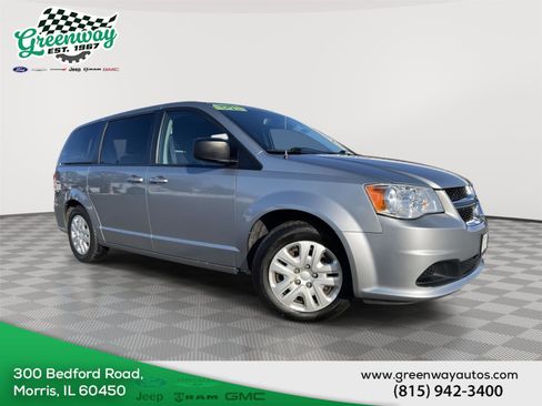 Used 2018 Dodge Grand Caravan SE w/ UConnect Hands-Free Group image 1