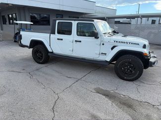 Used 2022 Jeep Gladiator Sport AWD/4WD video 1