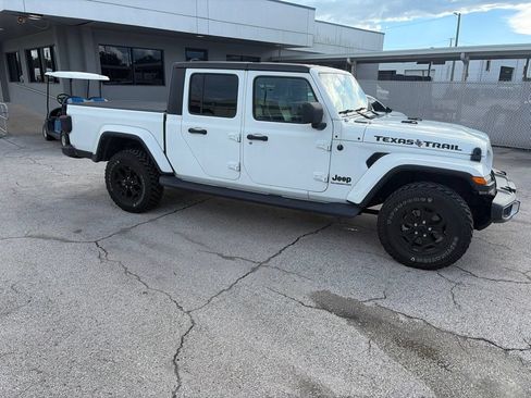 Used 2022 Jeep Gladiator Sport AWD/4WD image 1