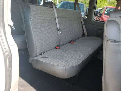 Used 2020 Chevrolet Express 3500 LT w/ LT Preferred Equipment Group RWD image 26