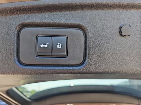Used 2024 Nissan Pathfinder Platinum w/ Cargo Package FWD image 15