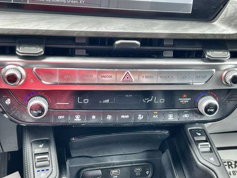 Used 2024 Kia Telluride EX X-Line AWD/4WD image 19