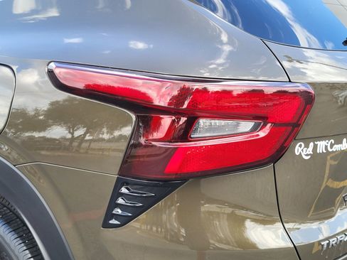 Used 2024 Chevrolet Trax LT w/ Driver Confidence Package image 10