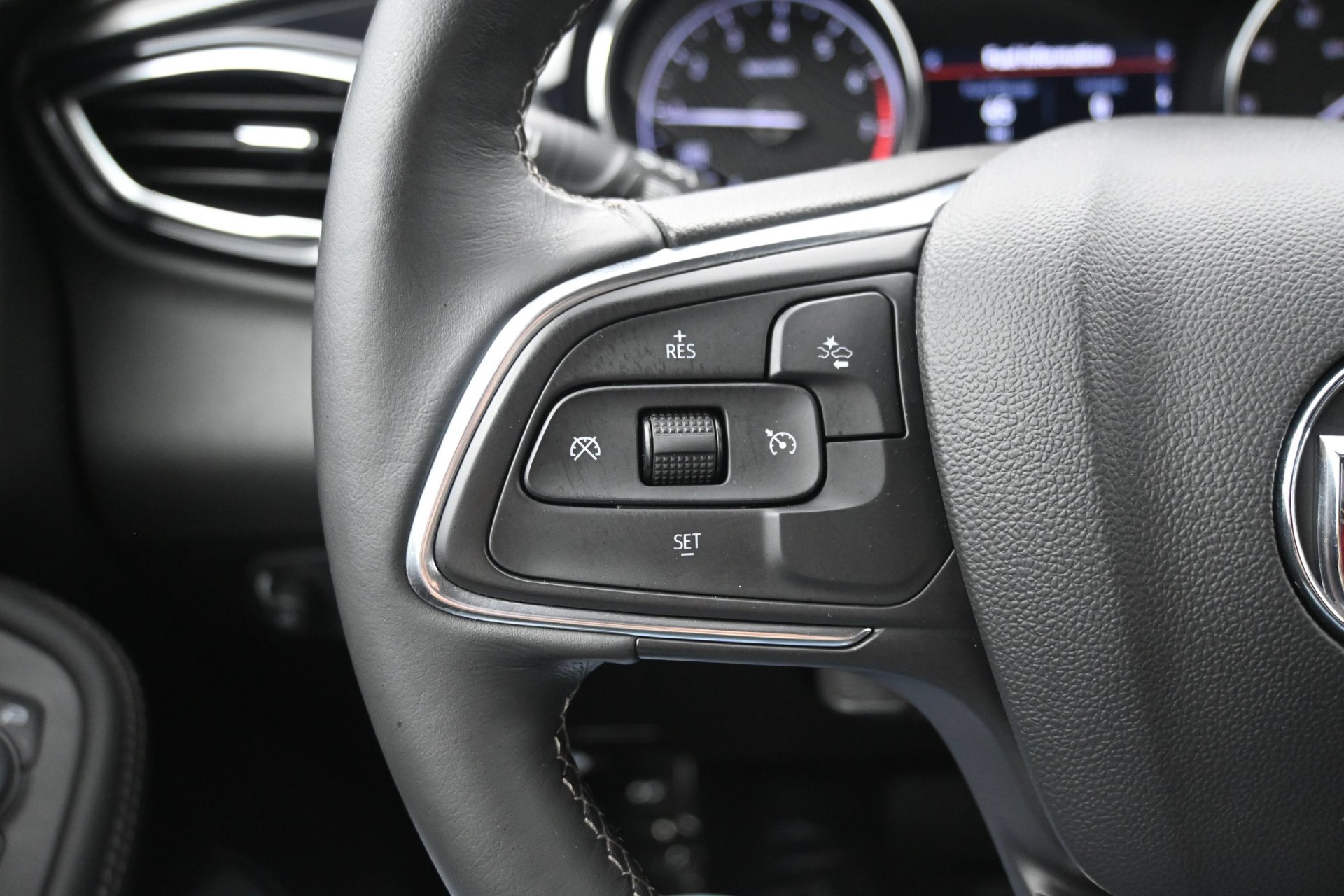 Used 2021 Buick Encore GX Preferred w/ Cold Weather Comfort Package AWD/4WD image 20