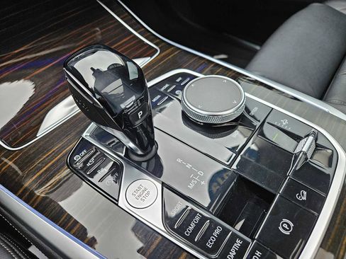 Used 2019 BMW X7 xDrive50i w/ Premium Package image 31