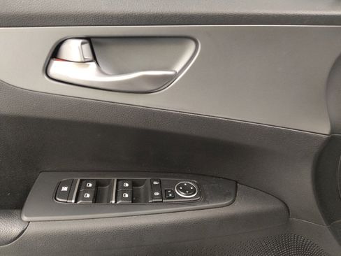 Used 2021 Kia Forte LXS FWD image 27