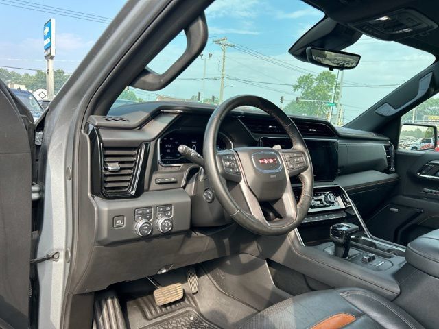 Used 2024 GMC Sierra 1500 AT4 w/ Technology Package AWD/4WD image 28