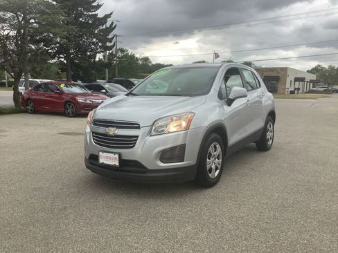 Used 2016 Chevrolet Trax LS FWD image 4