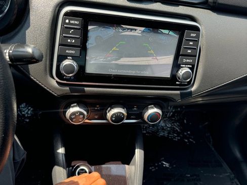 Used 2020 Nissan Versa S image 37