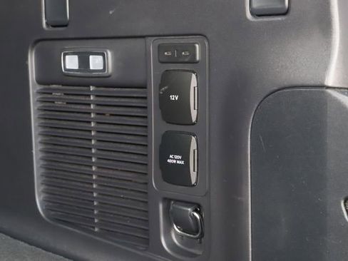 Used 2025 Ford Expedition Max Active AWD/4WD image 13