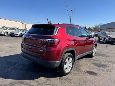 Used 2022 Jeep Compass Latitude w/ Convenience Group image 8