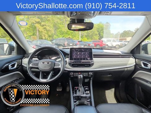 Certified 2022 Jeep Compass Limited AWD/4WD image 3