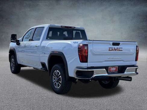New 2026 GMC Sierra 2500 SLT w/ Max Trailering Package image 5