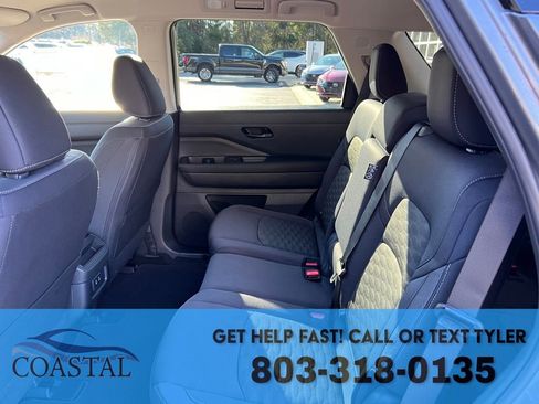 New 2026 Nissan Pathfinder SV image 17