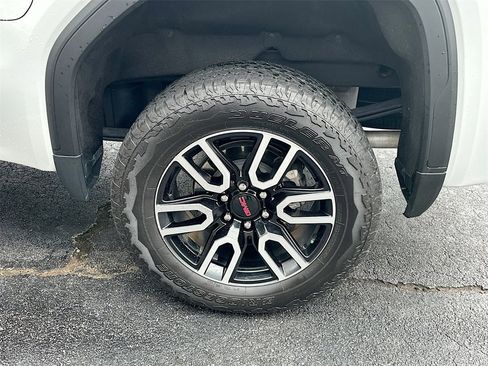 Used 2025 GMC Sierra 1500 AT4 w/ AT4 Premium Package image 24