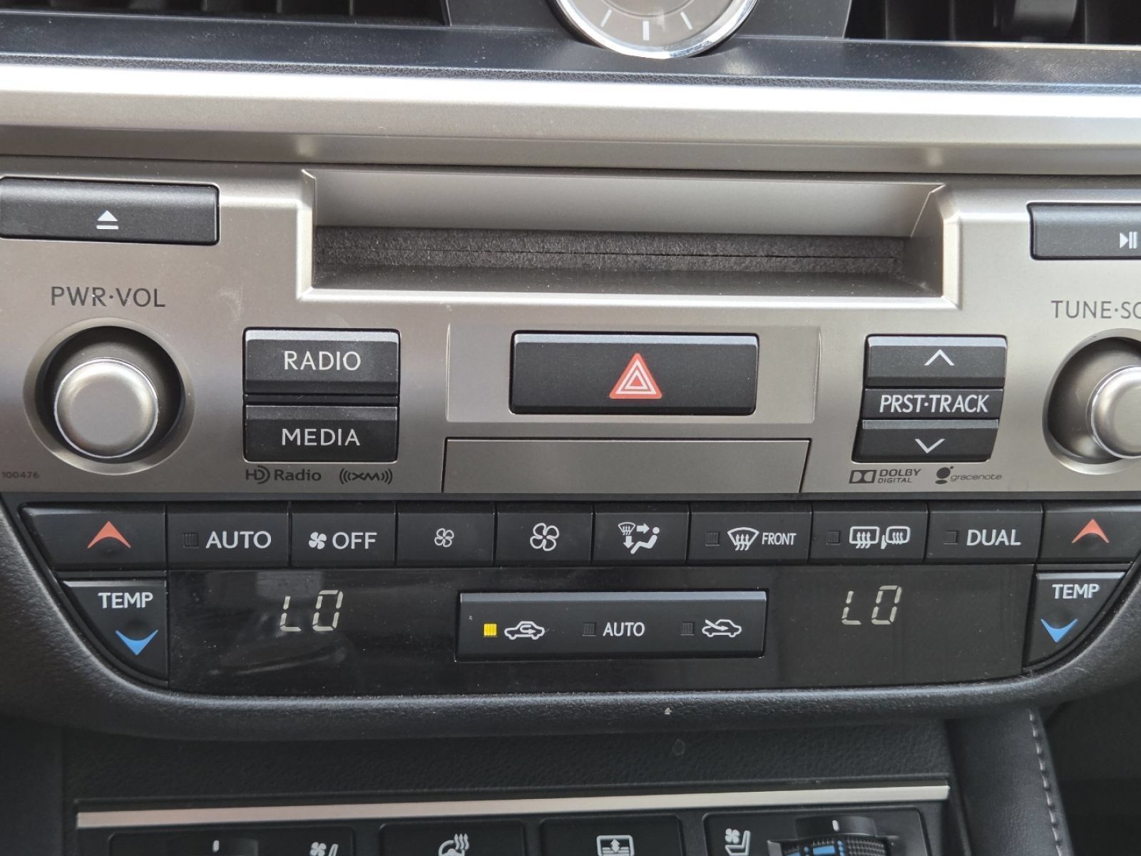 Used 2016 Lexus ES 350 w/ Luxury Package w/Wood Trim FWD image 30