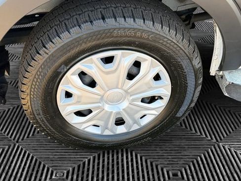 Used 2025 Ford Transit 250 Low Roof w/ Exterior Upgrade Package RWD image 8