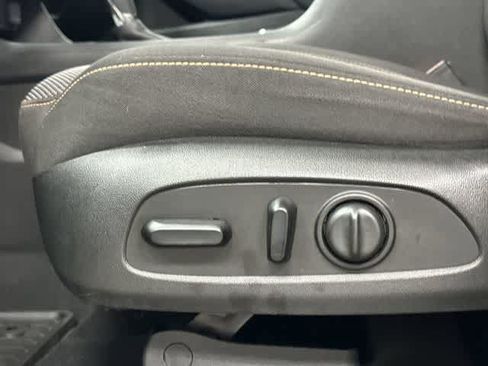 Used 2018 Chevrolet Traverse LT FWD image 26