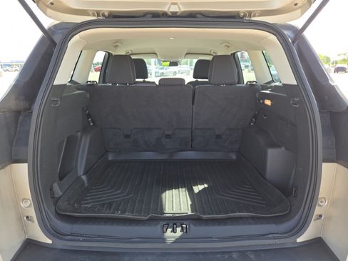 Used 2017 Ford Escape S FWD image 16