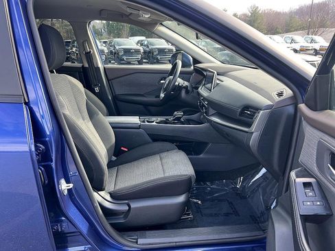 Certified 2023 Nissan Rogue SV image 15