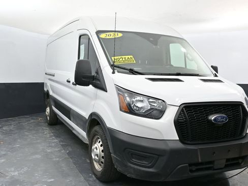 Used 2023 Ford Transit 250 Medium Roof AWD w/ Load Area Protection Package image 9