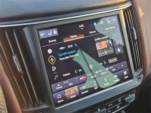 Used 2022 Maserati Levante GT image 28