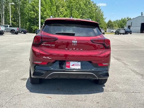 Used 2024 Buick Encore GX Sport Touring w/ Advanced Technology Package FWD image 5