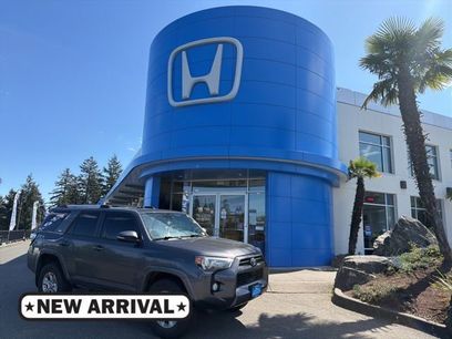 Used 2020 Toyota 4Runner SR5 Premium w/ Moonroof Package