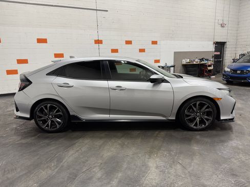 Used 2018 Honda Civic Sport image 17