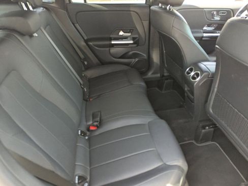 Used 2025 Mercedes-Benz GLA 250 GLA 250 4matic w/ Winter Package image 15