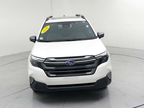 Used 2026 Subaru Forester Premium AWD/4WD image 3