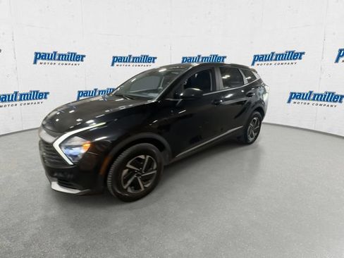 Used 2023 Kia Sportage LX AWD/4WD image 6