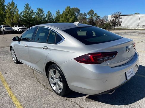 Used 2019 Buick Regal Preferred w/ Driver Confidence Package I image 6