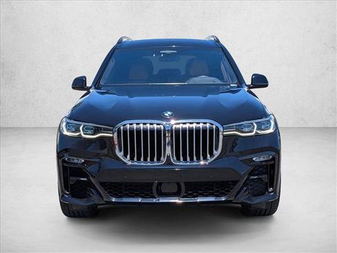 Used 2019 BMW X7 xDrive50i w/ M Sport Package AWD/4WD image 2