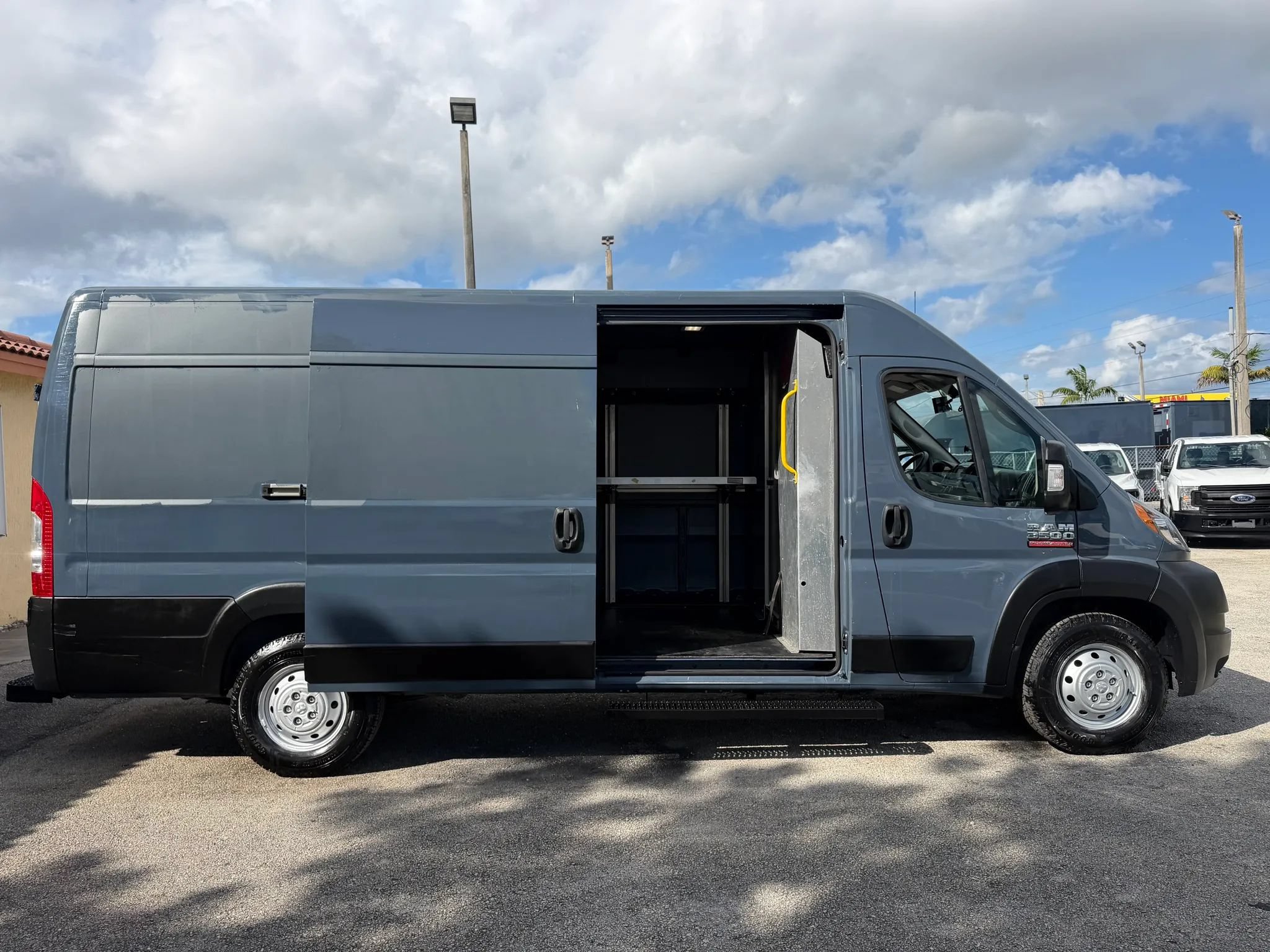 Used 2020 RAM ProMaster 3500 FWD image 6