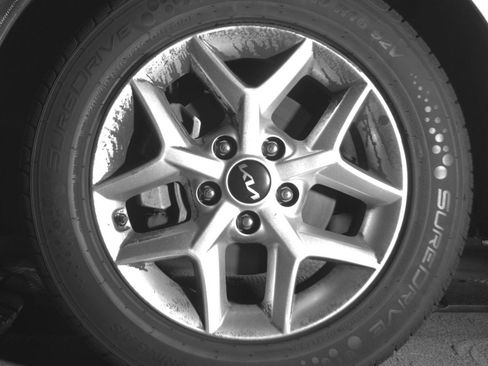 Used 2025 Kia Soul LX w/ LX Technology Package FWD image 12
