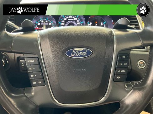 Used 2010 Ford Taurus Limited AWD/4WD image 11
