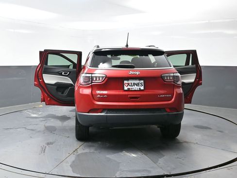 Used 2025 Jeep Compass Limited AWD/4WD image 59