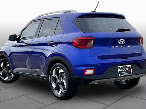 Certified 2025 Hyundai Venue SEL FWD image 12