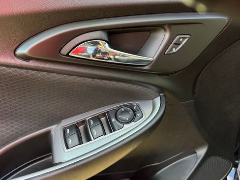 Used 2024 Chevrolet Malibu LT image 38