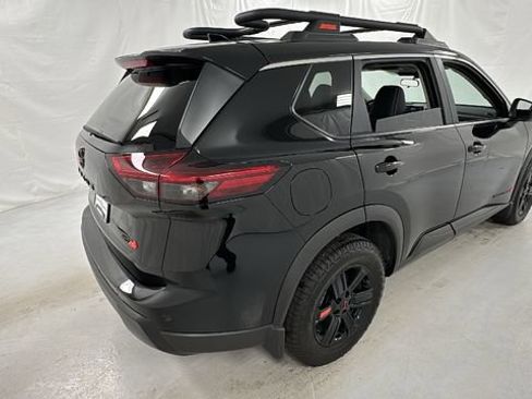 Certified 2025 Nissan Rogue Rock Creek image 3