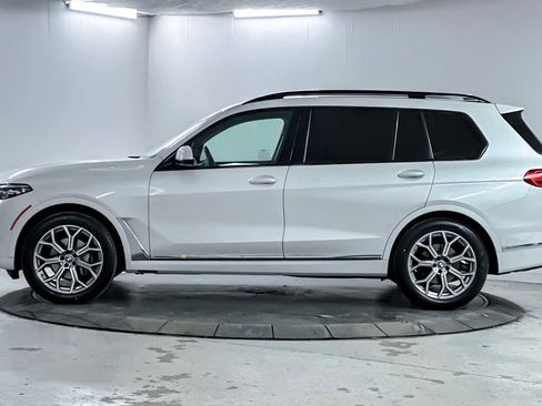 Used 2022 BMW X7 xDrive40i w/ Premium Package image 5