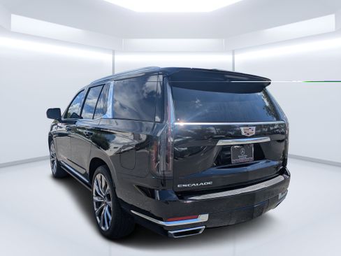 Used 2025 Cadillac Escalade Premium Luxury w/ Touring Package AWD/4WD image 5