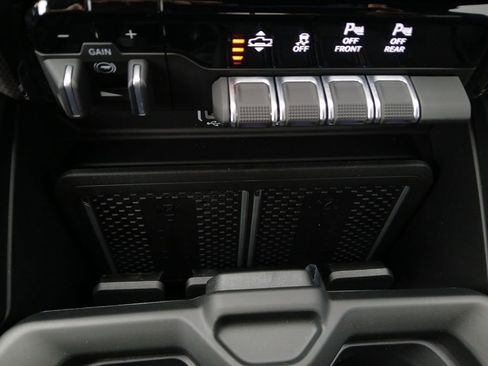 New 2026 RAM 1500 Limited w/ Body Color Bumper Group AWD/4WD image 10